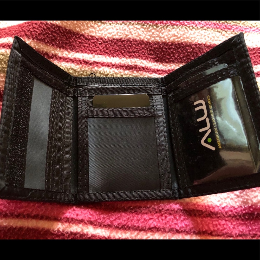 Wallet Velcro trifold